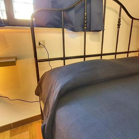 I Covi Del Viaggiatore - Bari Politecnico Bagian luar foto