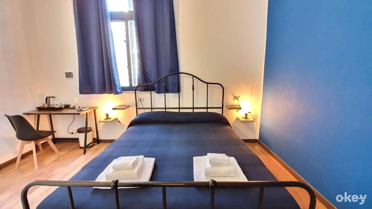 I Covi Del Viaggiatore - Bari Politecnico Bagian luar foto